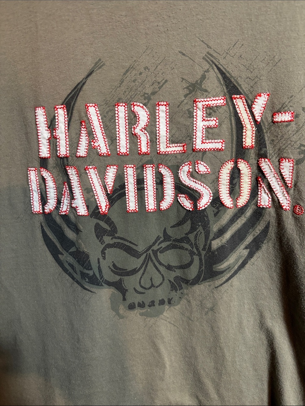 Harley-Davidson Olive Sleeveless Tank with Skull Graphic - Picture 2 of 6